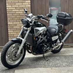 写真：ヤマハVMAX1200