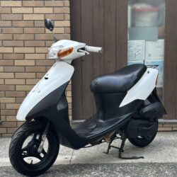 写真：スズキ　レッツ２