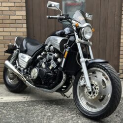 写真:ヤマハVMAX1200