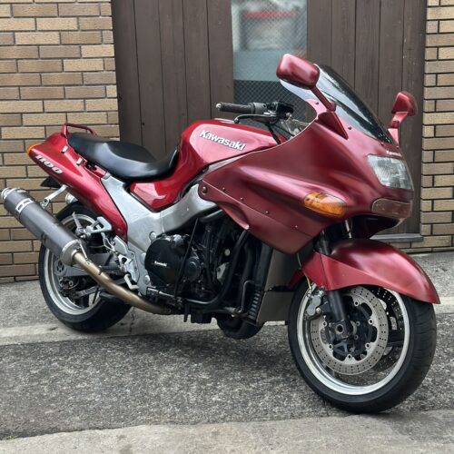 写真:カワサキZZR1100