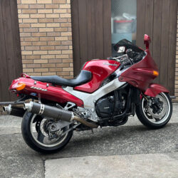 写真:カワサキZZR1100