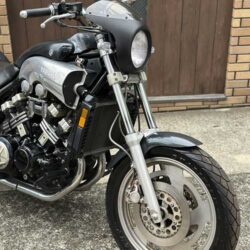 写真：ヤマハVMAX1200