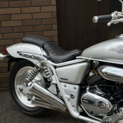 写真：ホンダマグナ250