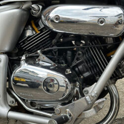 写真：ホンダマグナ250