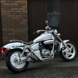 写真：ホンダマグナ250