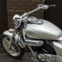 写真：ホンダマグナ250