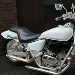 写真：ホンダマグナ250