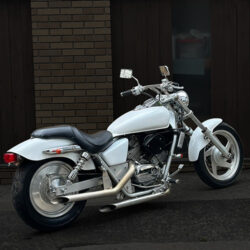 写真：ホンダマグナ250