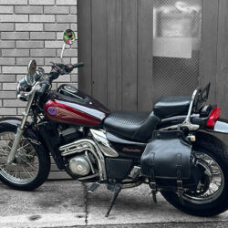 写真：カワサキエリミネーター250LX