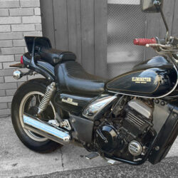 写真：カワサキエリミネーター250SE