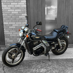 写真：カワサキエリミネーター250SE