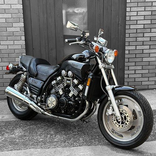 写真：ヤマハVMAX1200