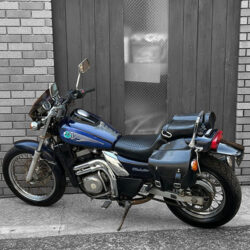 写真：カワサキエリミネーター250LX