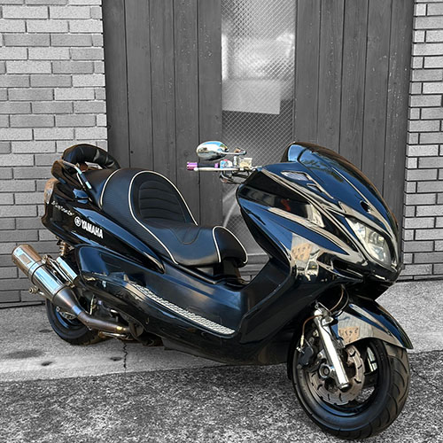 写真：ヤマハマジェスティ250