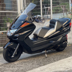 写真：ヤマハマジェスティ250C