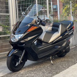 写真：ヤマハマジェスティ250C