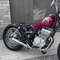 写真：ホンダCBX125カスタム