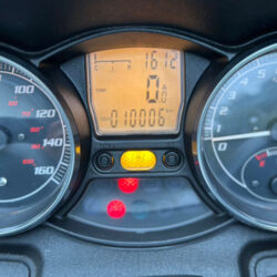 写真：ピアッジオMP3 250RL