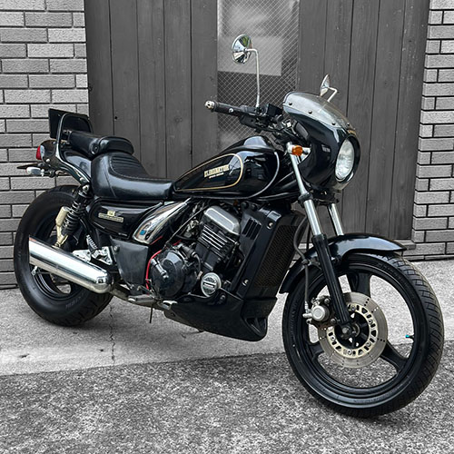 写真：カワサキエリミネーター250SE