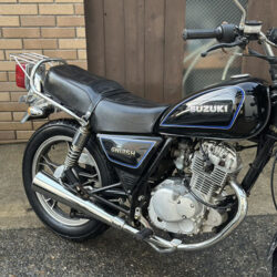 写真：スズキGN125H