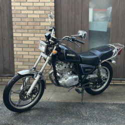 写真：スズキGN125H