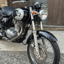 写真：カワサキエストレヤ