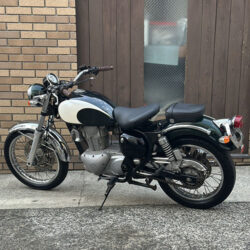 写真：カワサキエストレヤ