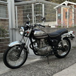 写真：カワサキエストレヤRS