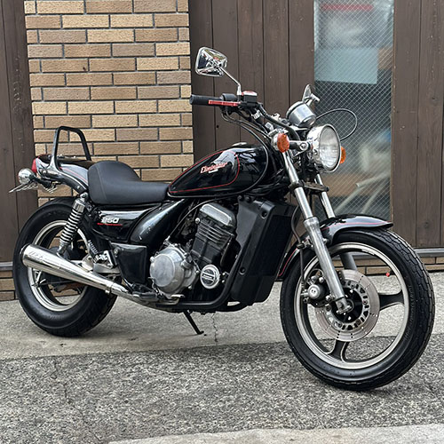 写真：カワサキエリミネーター250