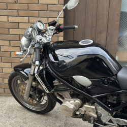 写真：スズキバンディット250