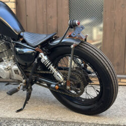 写真：スズキグラストラッカー