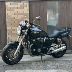 写真：ヤマハXJR1200