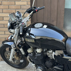 写真：ヤマハXJR1200