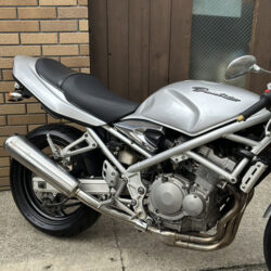 写真：スズキバンディット250