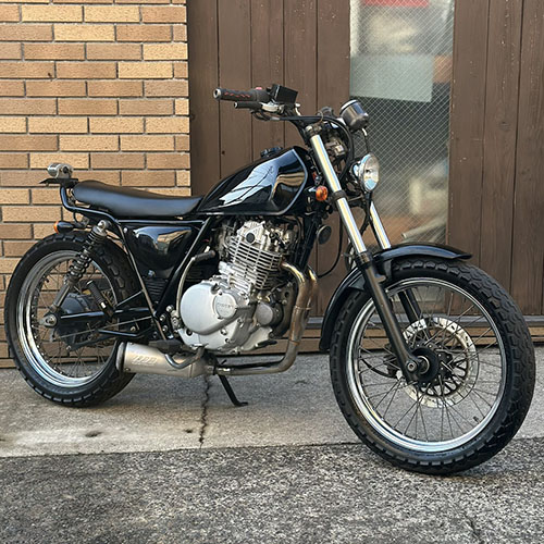 写真：スズキグラストラッカービックボーイ