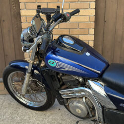 写真：カワサキエリミネーター250LX