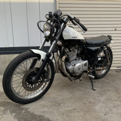 写真：スズキグラストラッカー